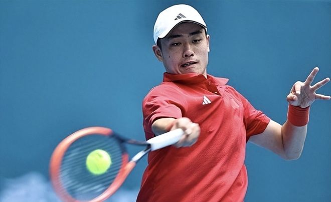 乒乓球是一 乒乓球是一